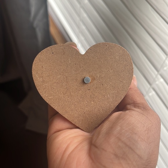 ‘Save the Date’ Magnetic Heart Shaped - Picture 5 of 5